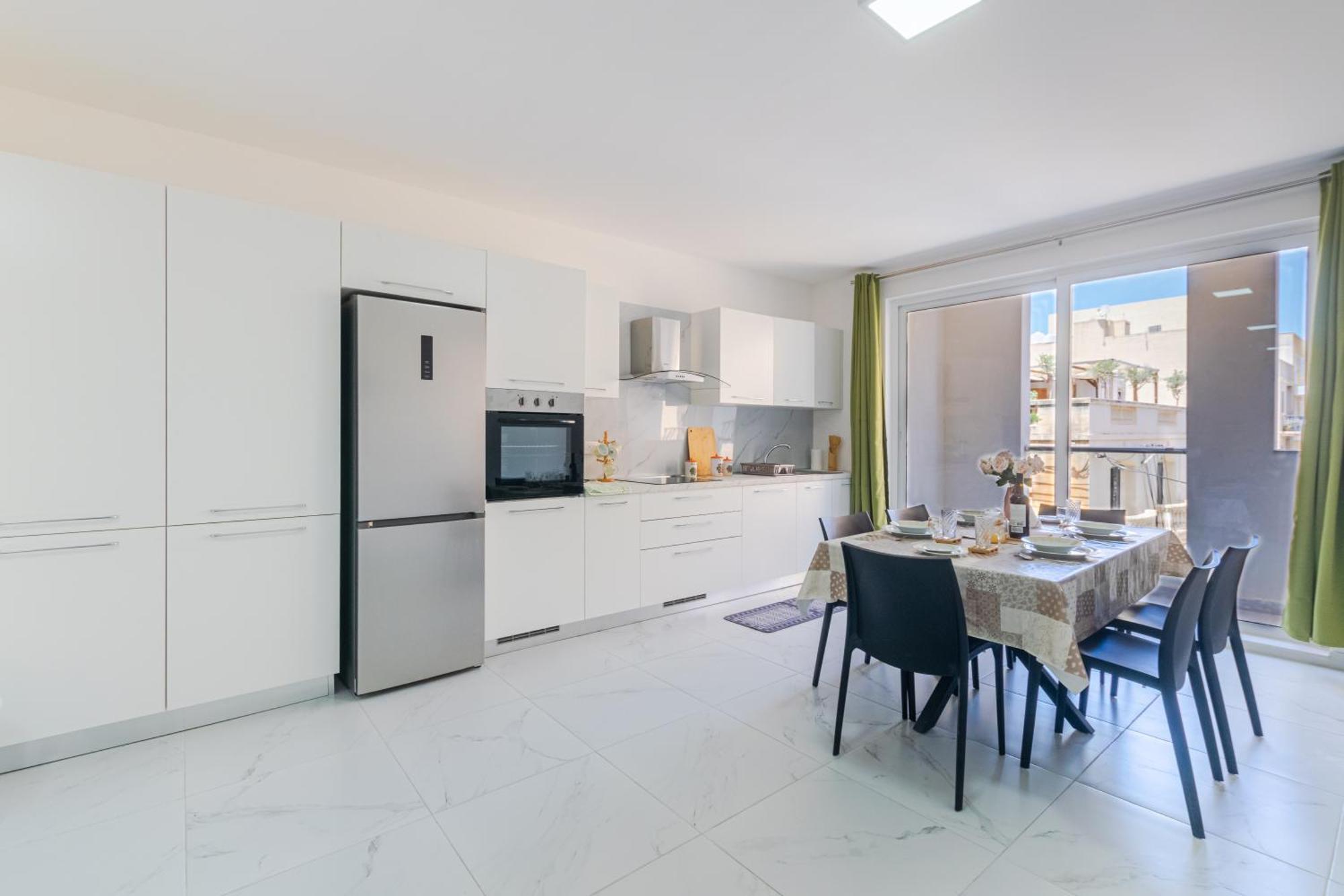 Apartamento Brand New Spacious With Far Sea View *