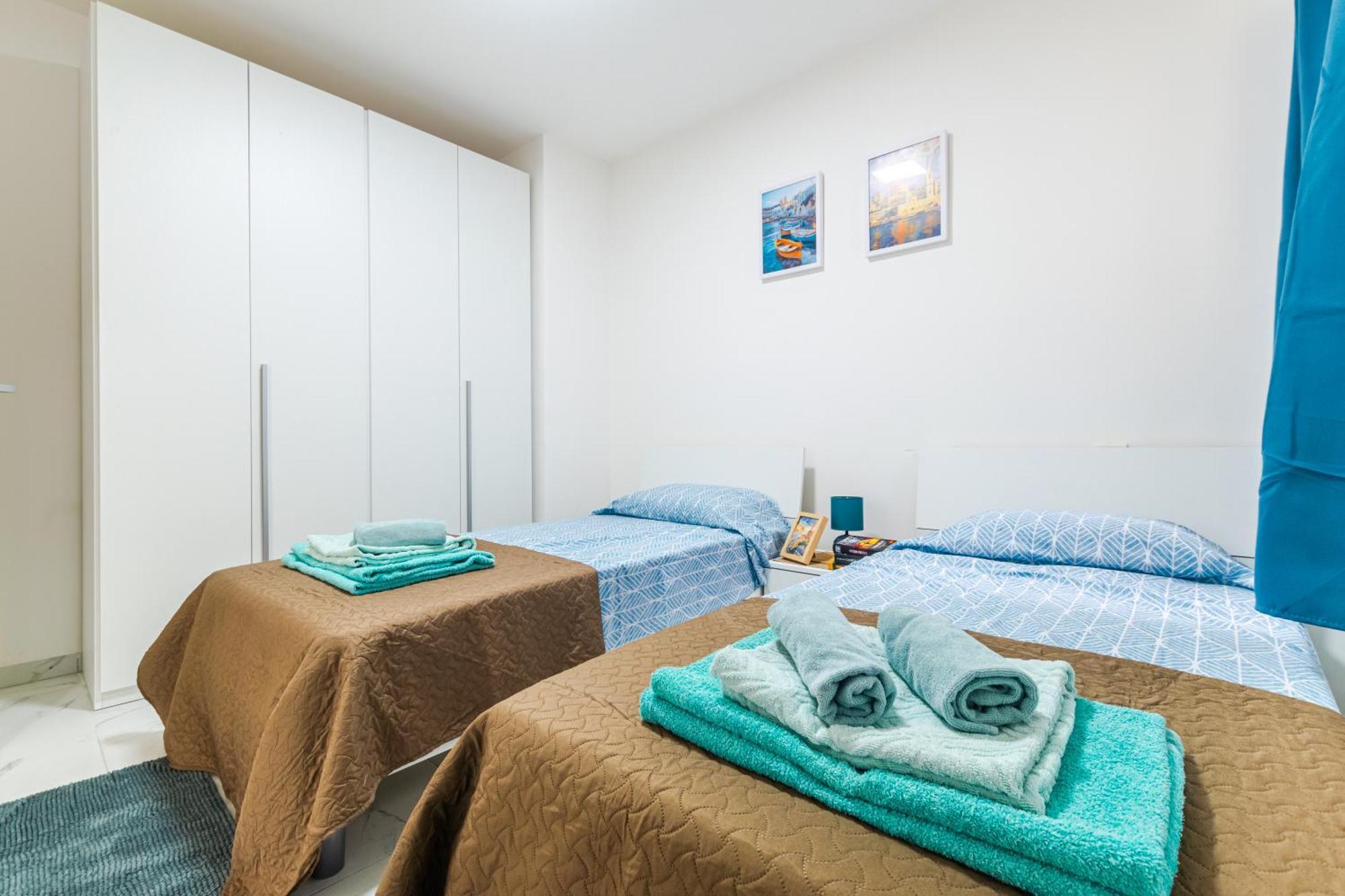 Brand New Spacious With Far Sea View Apartamento